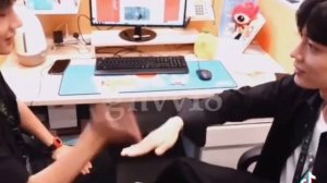 //Переозвучка интервью// Ван Ибо и Сяо Чжань// БОЧЖАНИ// Страстная мужская дружба ✨