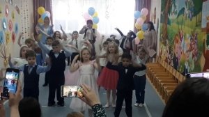 Мы не малыши? Супер танць на выпускной