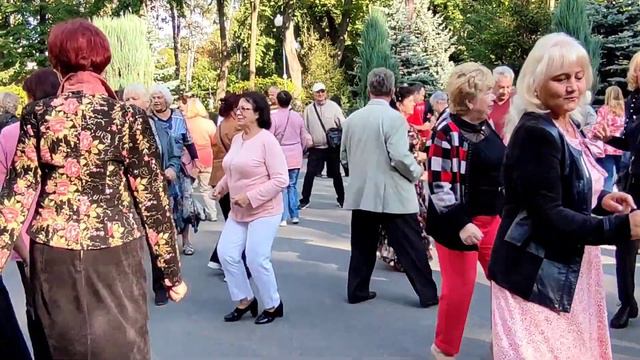 Я ТЕБЕ ОДНУ КОХАЮ! ТАНЦЫ ХАРЬКОВ УКРАИНА СЕНТЯБРЬ 2023 #dance #kharkiv смотреть онлайн