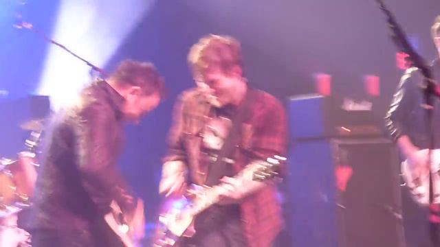 The Gaslight Anthem w/ Bruce Springsteen "American Slang" 12/9/11 Asbury Park, Nj. Convention Hall смотреть онлайн