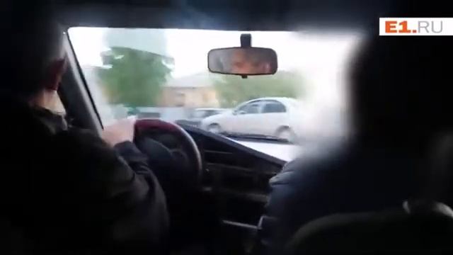 Таксист Uber в Екатеринбурге смотреть онлайн