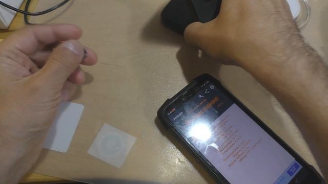 Как правильно заряжать беспроводной зарядкой Qi смотреть онлайн