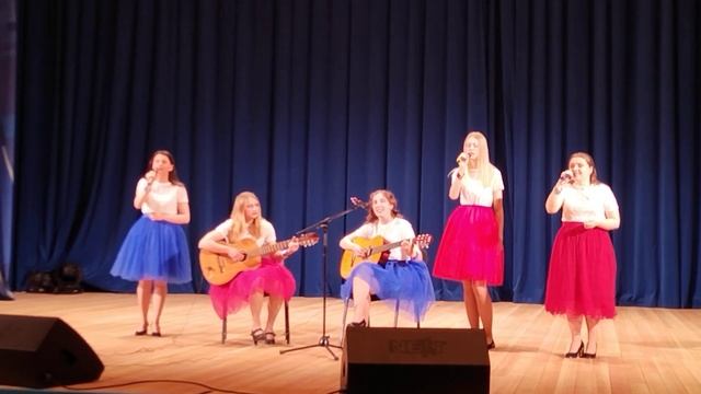 "Ночка луговая" - ансамбль "Мелодия" смотреть онлайн