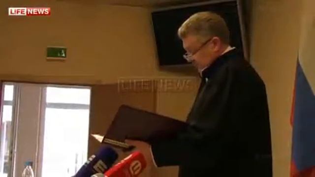 Криминального авторитета Пашу Цветомузыку осудили на 9 лет колонии смотреть онлайн