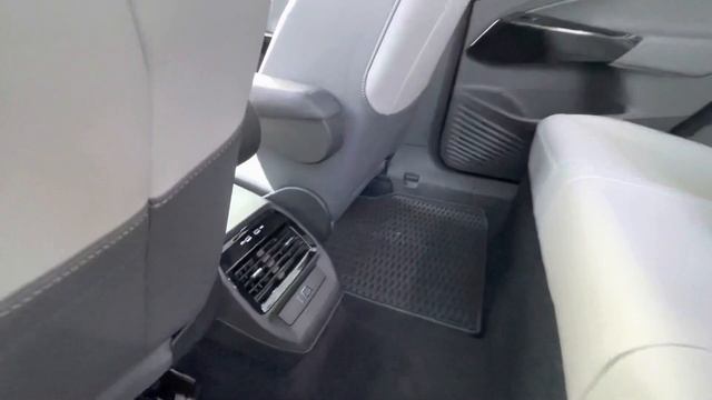 2021 Volkswagen ID4 Pro S walk around video смотреть онлайн