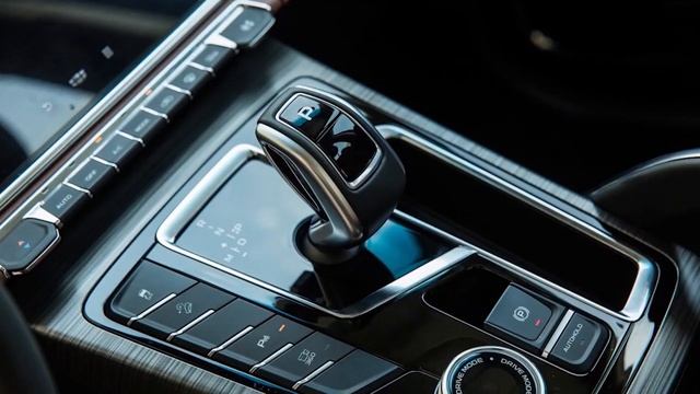 Обзор российской версии кроссовера Geely Atlas Pro 2021 (Джили Атлас): внешность, характеристики... смотреть онлайн