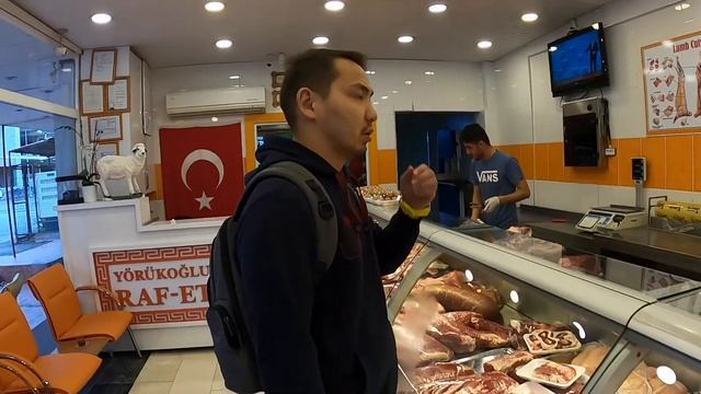 Ремонт телефона в Махмутларе. Купили мясо в Турции.Арендовали мотоцикл за $ 13 в сутки. смотреть онлайн