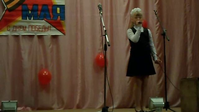 Поёт Катя Стародубцева. Маралихинская СОШ. смотреть онлайн