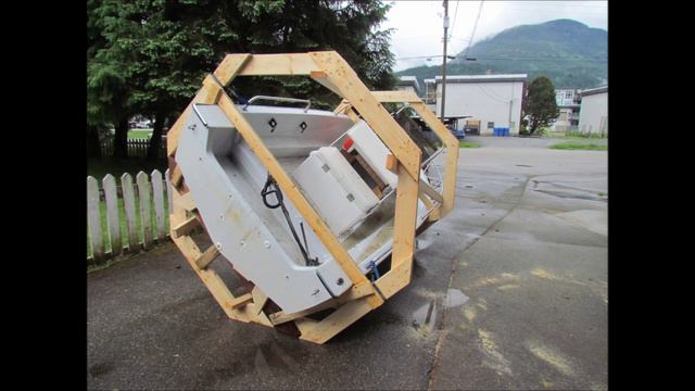 Rolling the Mandy Lynn to make hull repairs May 23,2014 смотреть онлайн