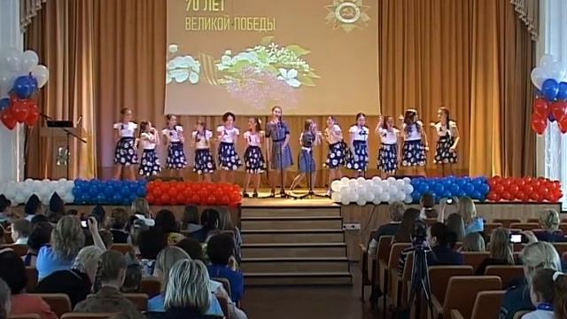 Салдинские школьницы завоевали серебро на фестивале «Звёздный фейерверк-2015» смотреть онлайн
