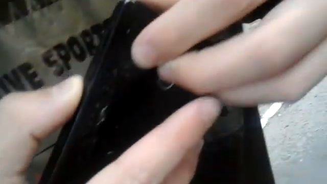 Разбивает телефон.2 смотреть онлайн