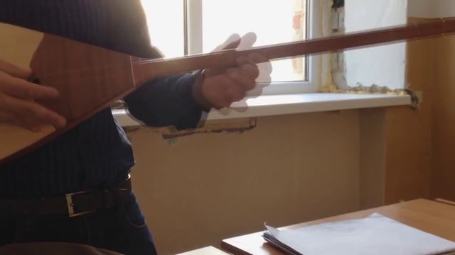 Tum Hi Ho на домбре,оригинальная игра смотреть онлайн