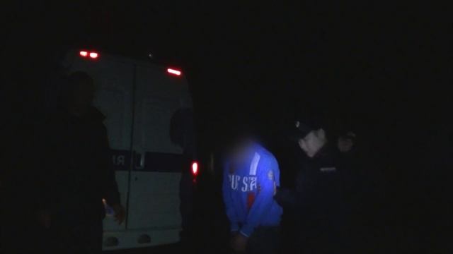 Грабитель под кроватью смотреть онлайн