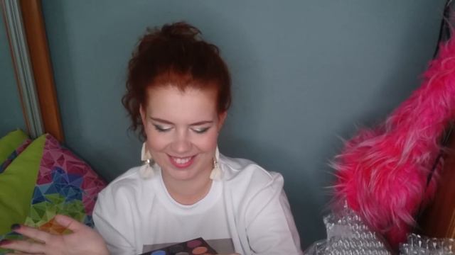 Заказ с сайта colourpop. Shock shadow haul и две палетки. смотреть онлайн