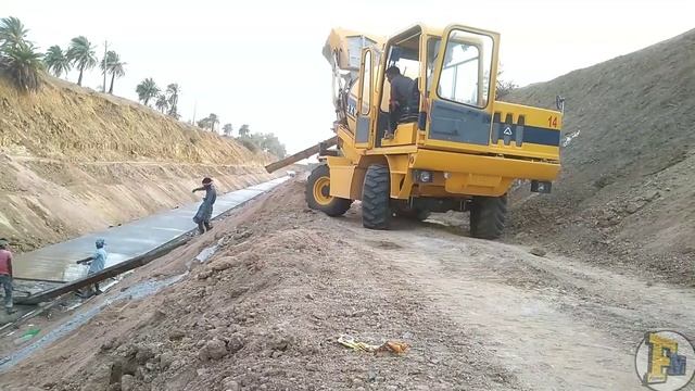 AJAX FIORI - ARGO 4000 - working at Jharkhand - Concrete Mixer смотреть онлайн