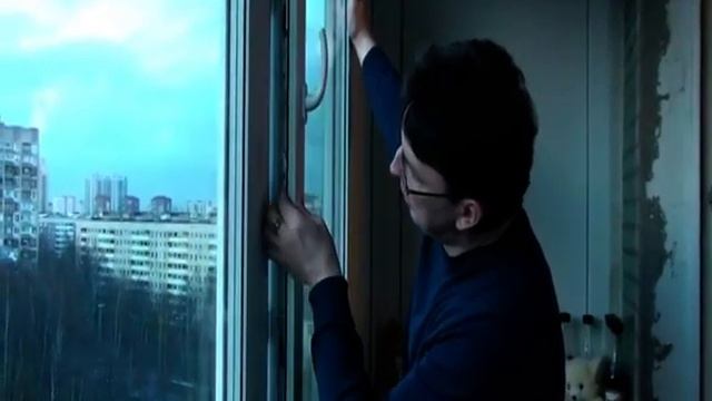 Стеклопакет соскочил - как поставить на место? смотреть онлайн