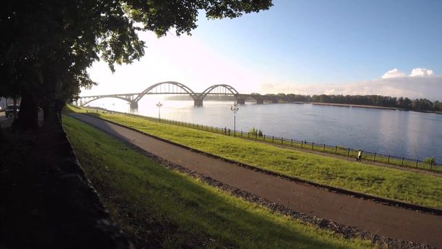 Bridge Over The Volga At Sunset. Rybinsk, Russia. Timelapse. 4K смотреть онлайн