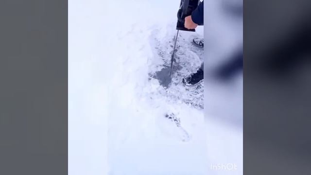 Зимняя рыбалка без бура .Лайфхак . смотреть онлайн