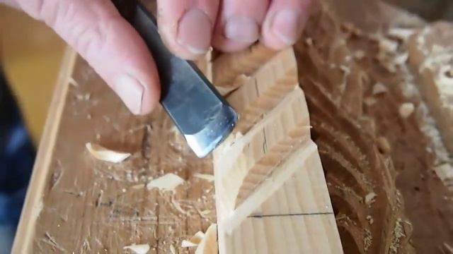 Резьба по дереву для начинающих. Вырезаем декоративный элемент - Верёвочку. смотреть онлайн