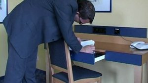 Порка за воровство. Трейлер.