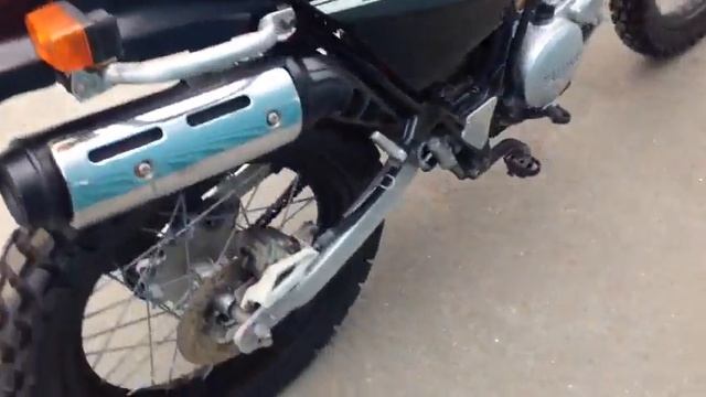 Внедорожный мотоцикл Yamaha XT Serow 225 WE смотреть онлайн