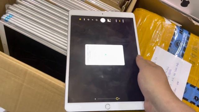 Tét kỹ cây iPad Pro 10.5-4G zinall 99 cho khách. Vip. смотреть онлайн