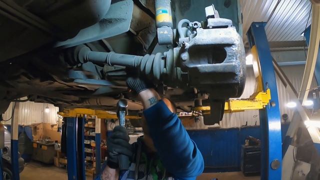 BMW E32 7 серии: что бывает, если не обслуживать автомобиль. смотреть онлайн