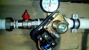 Как настроить реле давления воды!