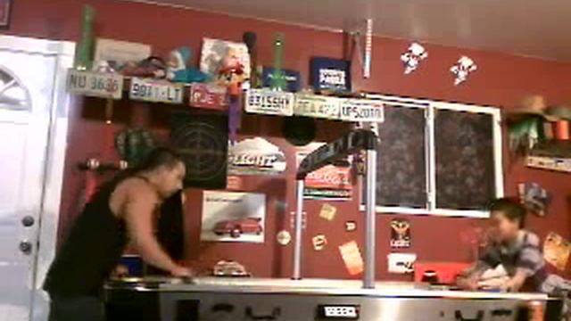 table hockey fight смотреть онлайн