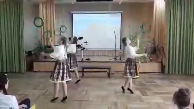 Трио жонглеров смотреть онлайн