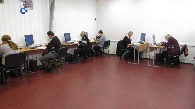 В Петрозаводске возобновились курсы компьютерной грамотности для пенсионеров и инвалидов смотреть онлайн