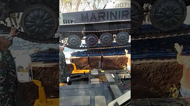 Kato Sr500l Proses Pengangkatan Tank Monumen Bahari Dodokan Lombok (operator View)