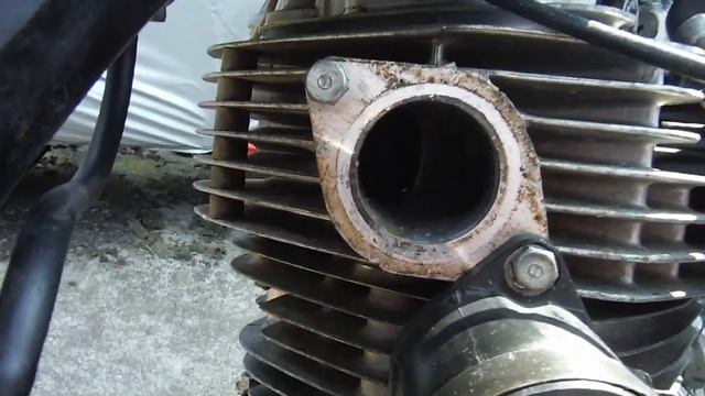 Honda XL 350 oily smoke problem - have I found the answer? смотреть онлайн