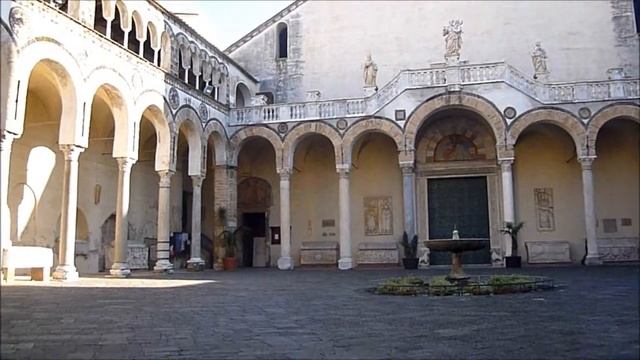 Duomo a Sealeno e Grande e bello!!! смотреть онлайн