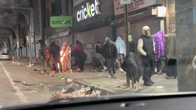 JESPER KYD - White Room & Main Title.avi