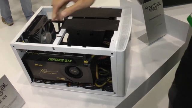 Välfyllt spelsystem i Fractal Design Node 304 White Edition смотреть онлайн