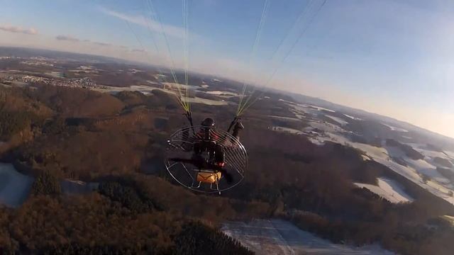 Paramotor Winter Flight over Arnsberg Holzen Germany смотреть онлайн