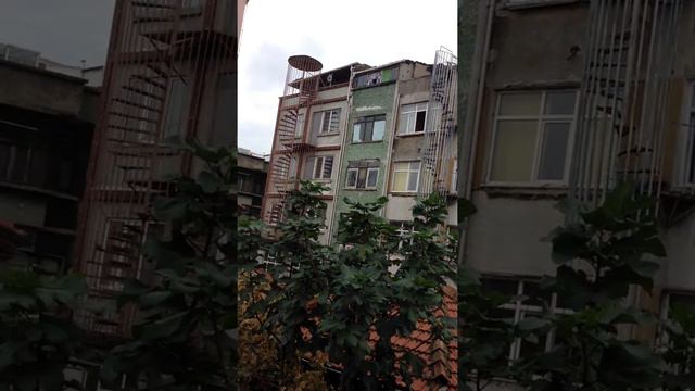 Песня муэдзина. Маленькая мечеть. Стамбул. смотреть онлайн