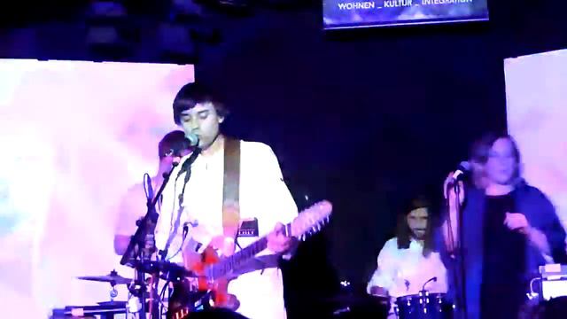 MILE ME DEAF - Alien Age смотреть онлайн