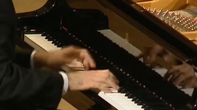 Сергей Рахманинов - СИРЕНЬ / Sergei Rachmaninoff - LILAC смотреть онлайн