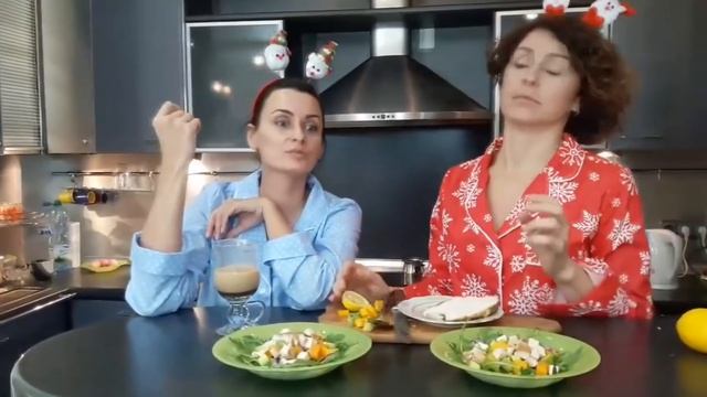 ПРАЗДНИЧНЫЙ САЛАТ С РУККОЛОЙ И КУРИЦЕЙ смотреть онлайн