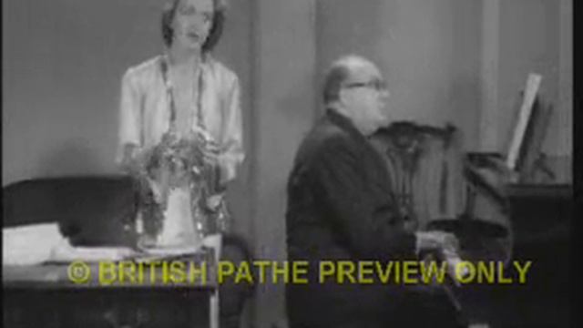 Judy Shirley with Lawrence Wright/Horatio Nicholls смотреть онлайн
