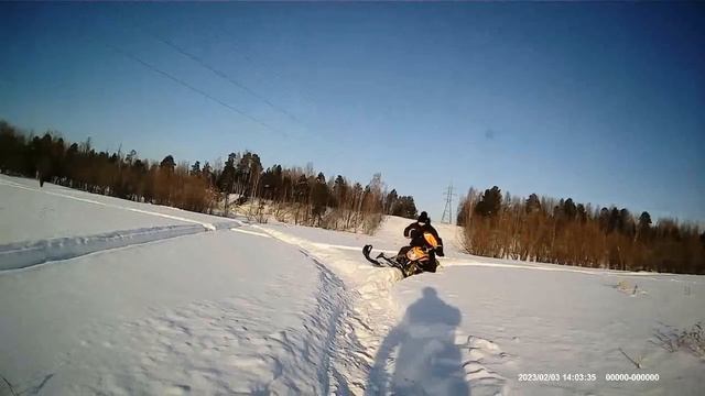 Dingo и снегокат, снежку подсыпало смотреть онлайн