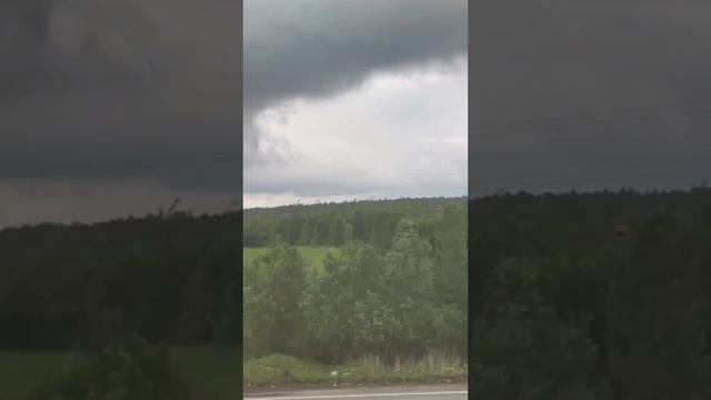 Подмосковье. Небольшой смерчь. смотреть онлайн