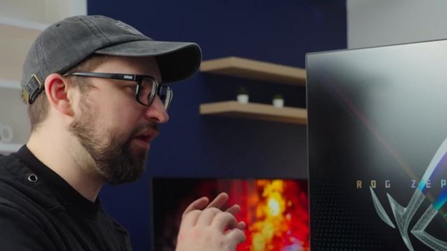 This doesn't look right.... but it's AWESOME! - LG DualUp Ergo Monitor смотреть онлайн