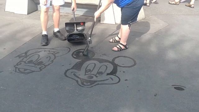 Quick Look: Disney Water Artist смотреть онлайн