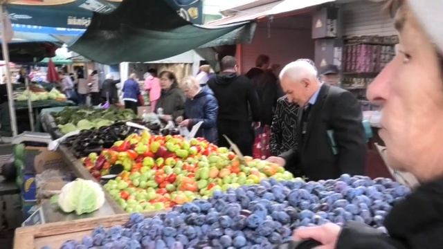 Успешные предприниматели муж и жена. Центральный рынок. Кишинев 2 ноября 2023 смотреть онлайн