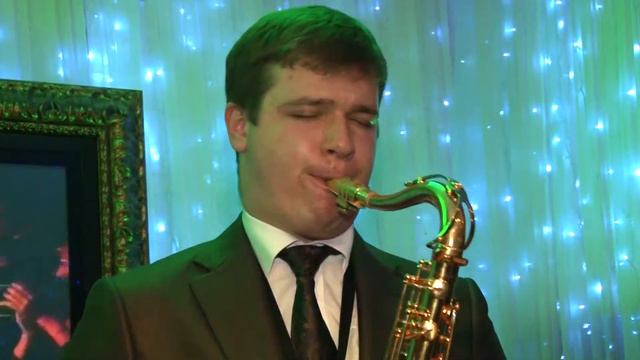 Саксофонист Денис Любовинин смотреть онлайн