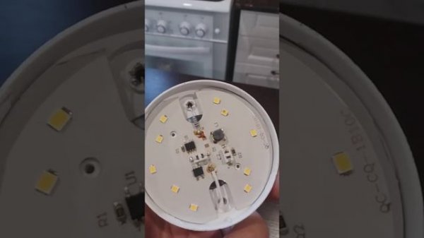 простой ремонт светодиодной лампы GX53