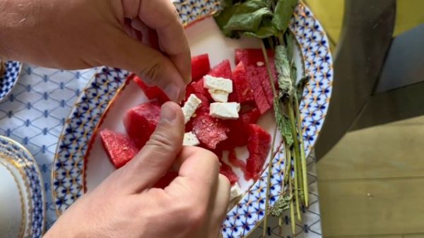 Артист и блогер Андрей Григорьев-Апполонов-младший поделился летним рецептом